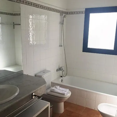 In Playa Blanca Sleeps 6 Includes Swimming Pool Air Con And Wifi 1 Villa